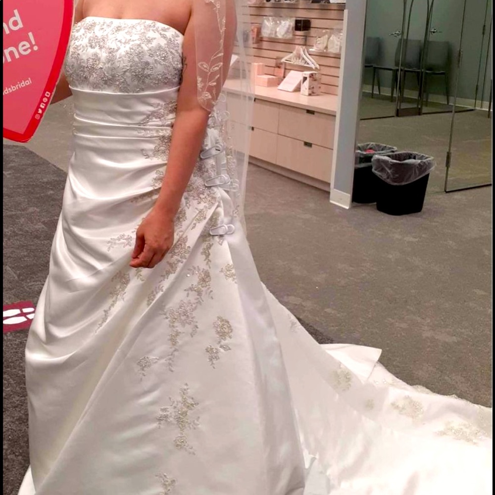 Beautiful Wedding Dress